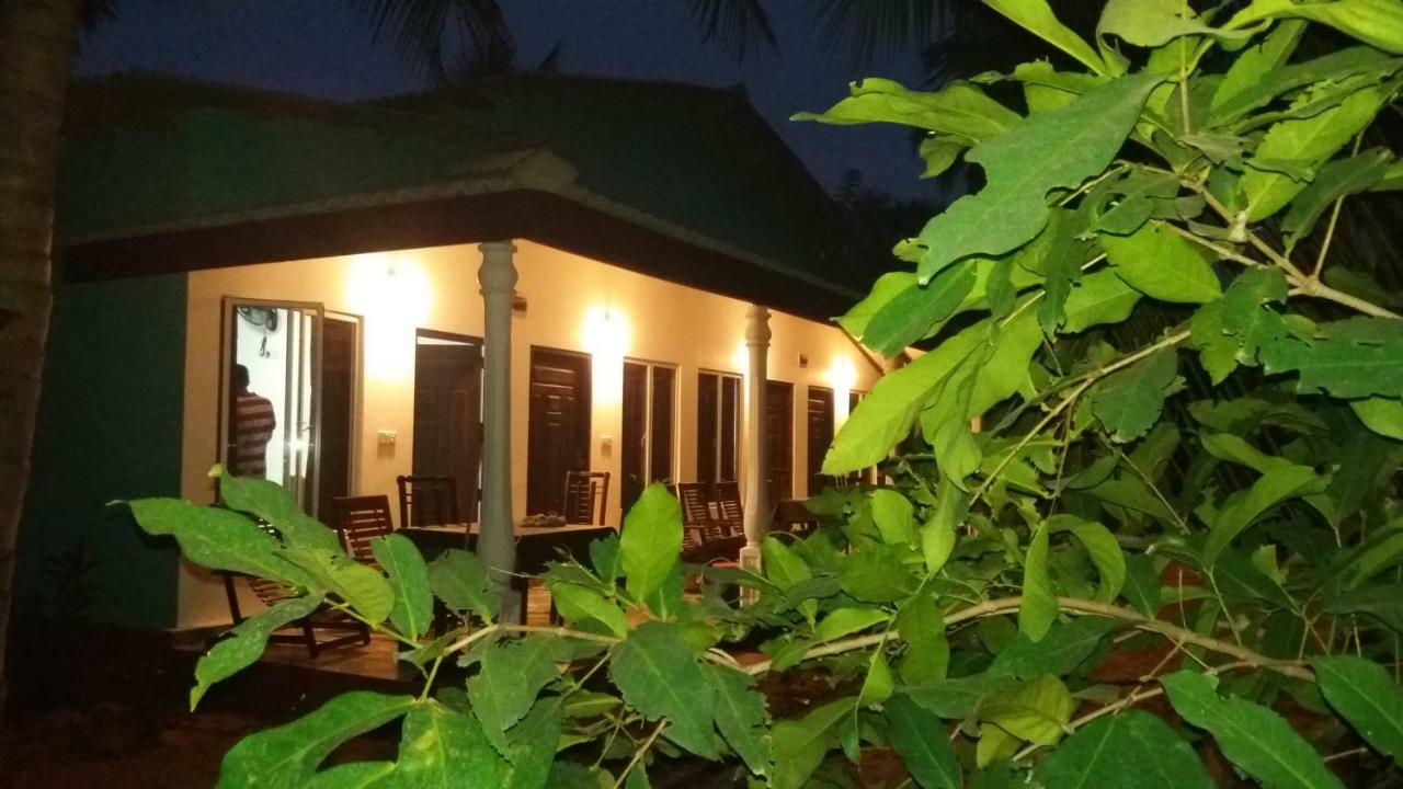 Theepan'S Home Nilaveli Ngoại thất bức ảnh